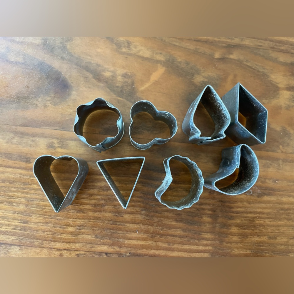 Vintage 8 piece Set of Metal Cookie Pastry Cutters Various Shapes baking home